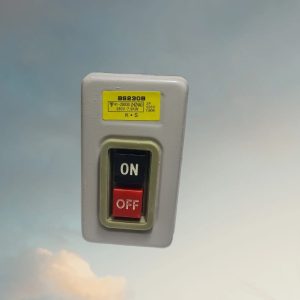 BS-230 PUSH BOTON 3.7KW 30A 220V/380VAC MAXYM