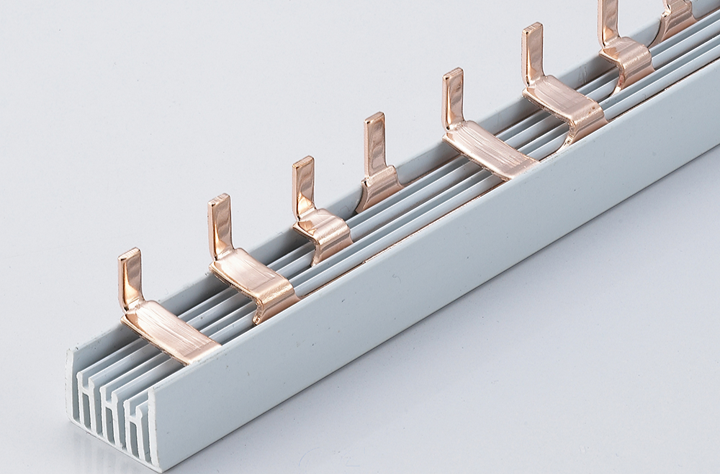 T-3P-63A BARRA DE CONEXIÓN 3P 1.4mm*6.2mm MAXYM